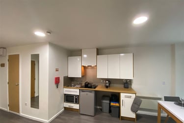 1 bed studio, Suffolk Road, Heeley, Sheffield, S24BU - Image 1